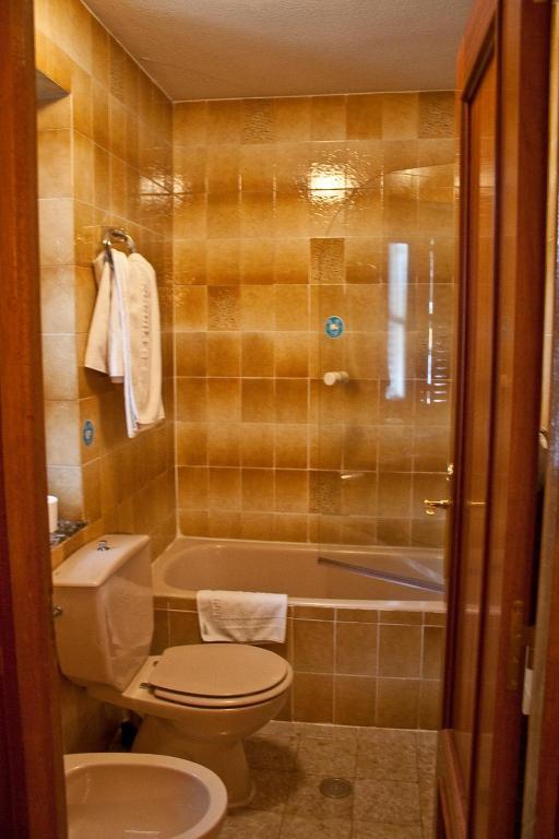 Hostal Aribel Longinos Cercedilla Bilik gambar