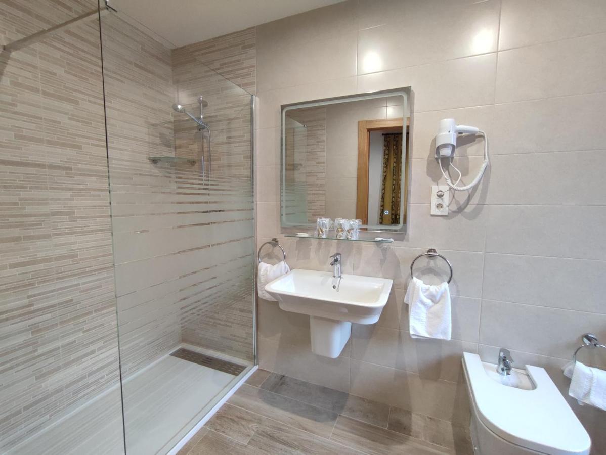 Hostal Aribel Longinos Cercedilla Luaran gambar