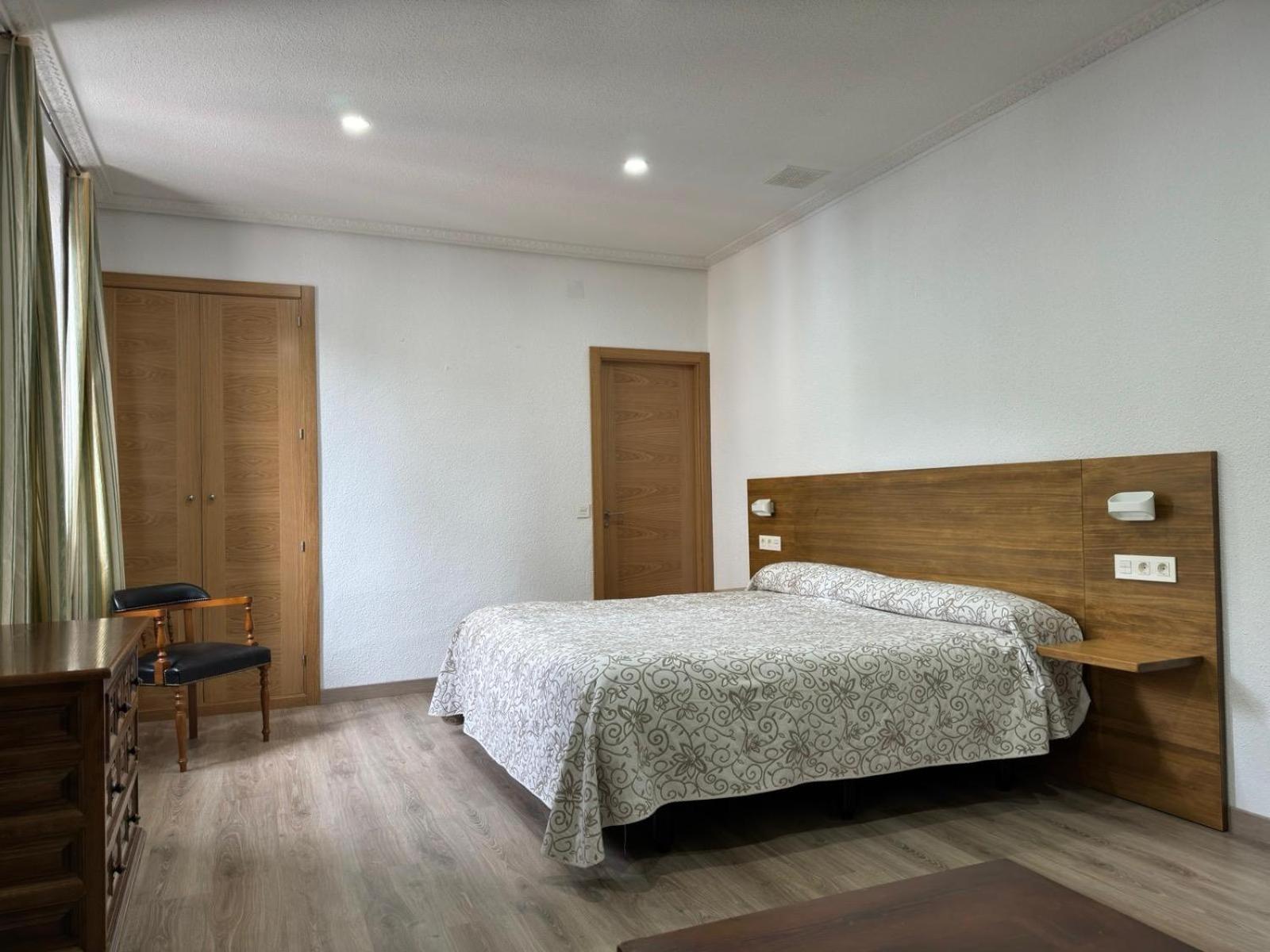 Hostal Aribel Longinos Cercedilla Luaran gambar