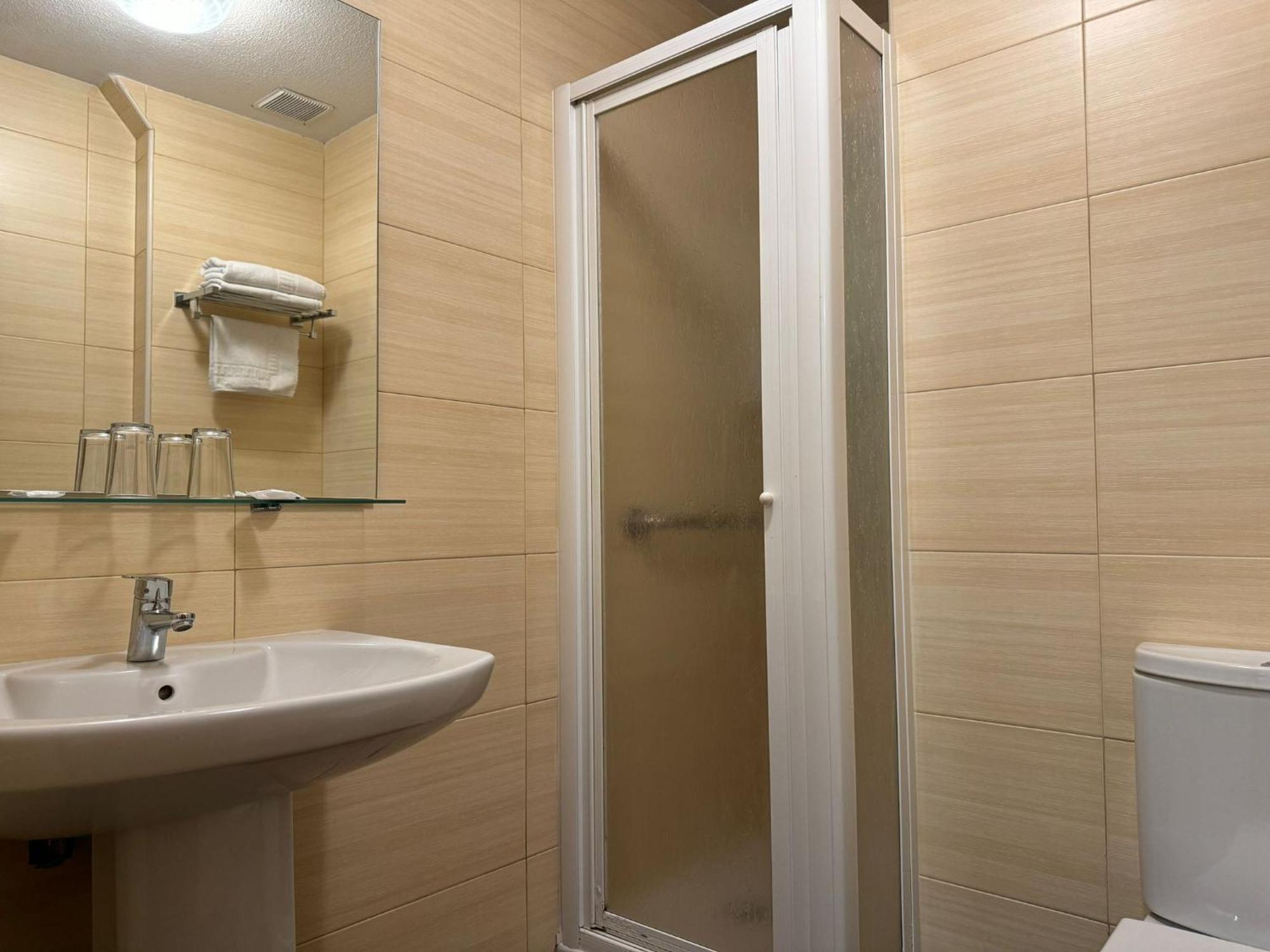 Hostal Aribel Longinos Cercedilla Luaran gambar