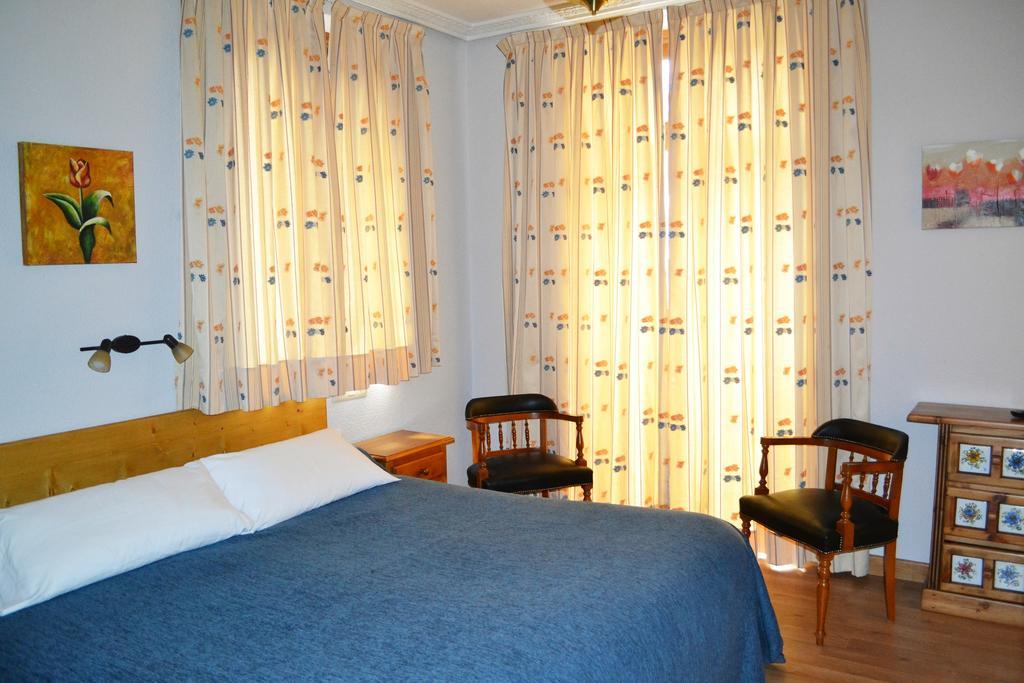 Hostal Aribel Longinos Cercedilla Luaran gambar