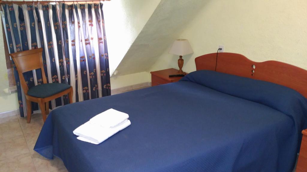 Hostal Aribel Longinos Cercedilla Luaran gambar