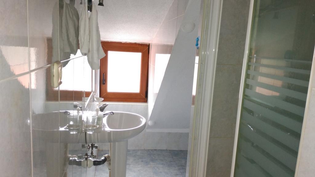 Hostal Aribel Longinos Cercedilla Luaran gambar