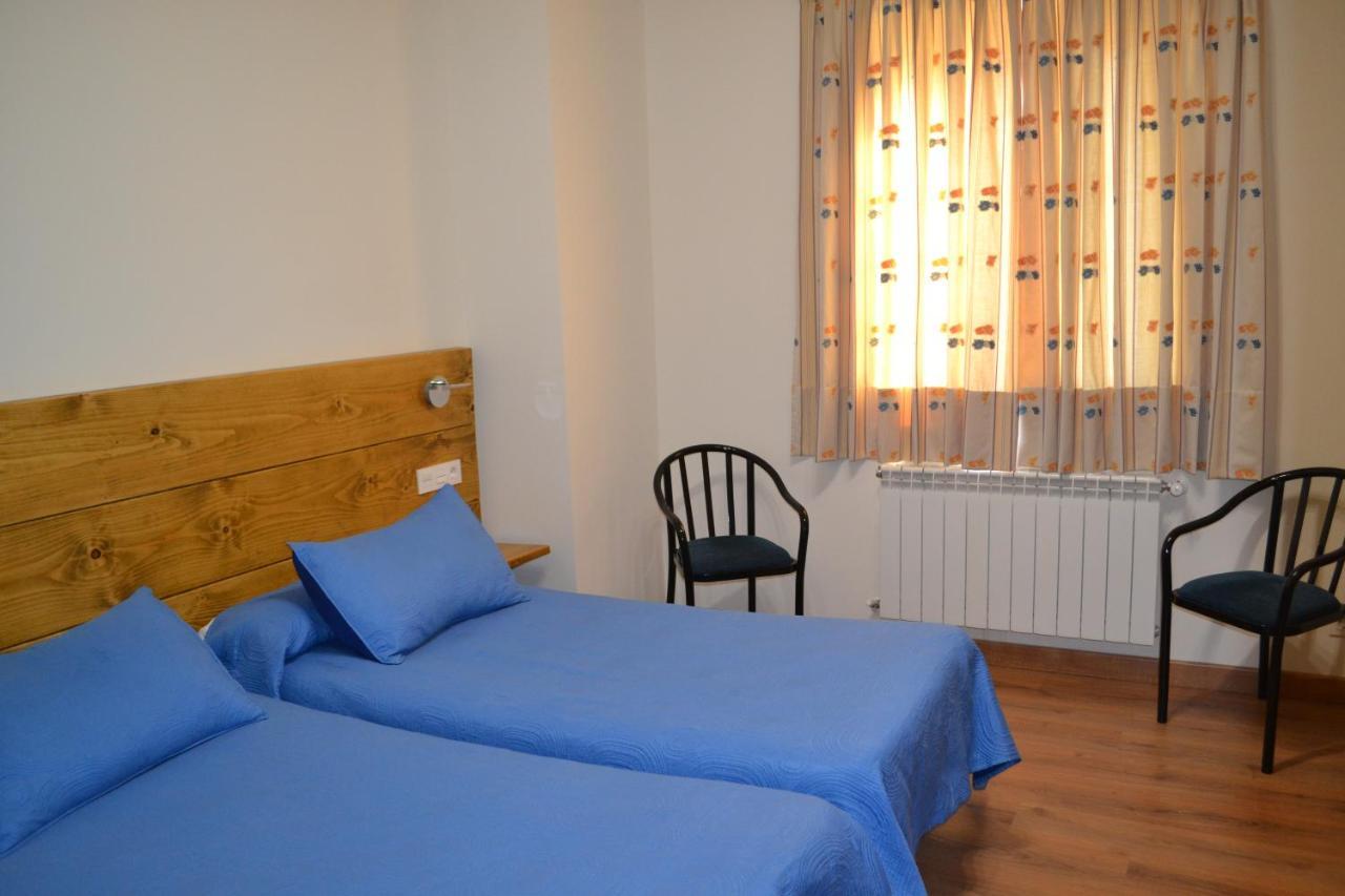 Hostal Aribel Longinos Cercedilla Luaran gambar